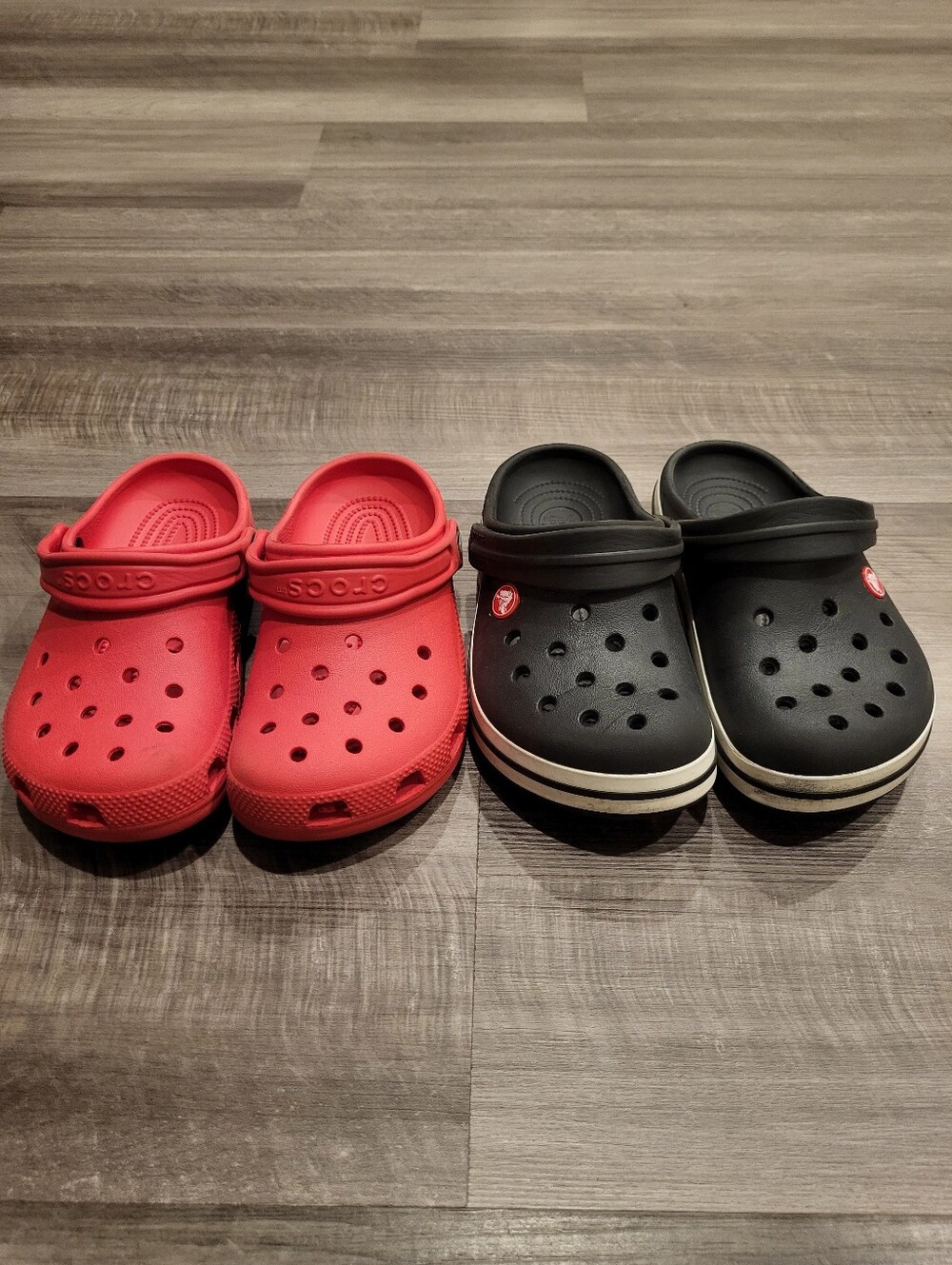 CROCS Kids Classic Clogs in Red and Black